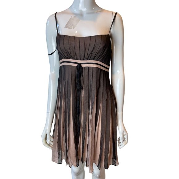 BCBG Maxazria Women Pleated Silk Cocktail Dress Fully lined Tie Waist Brown SZ 4 - Picture 1 of 6